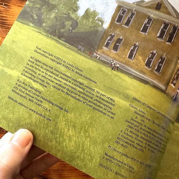 PJ Library Hannah's Way Jewish Paperback Book - Picture 3 of 9